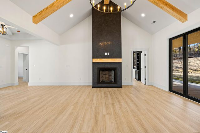 125 E Peninsula Drive, Laurens, SC 29360