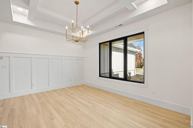 125 E Peninsula Drive, Laurens, SC 29360