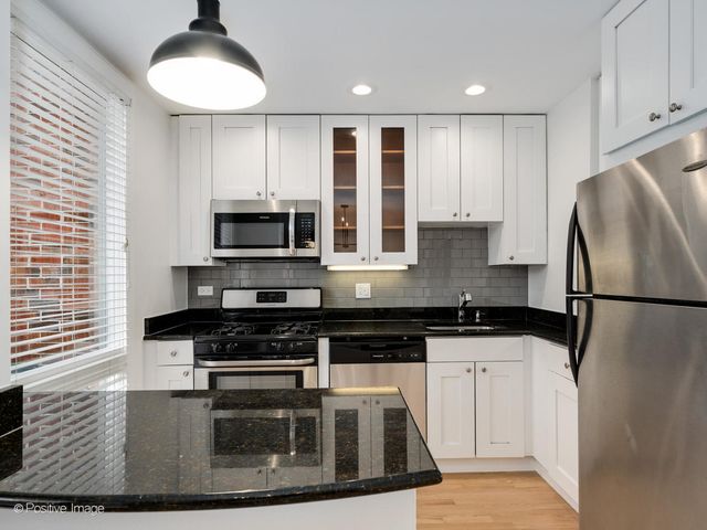 604 W Armitage Avenue, Chicago, IL 60614