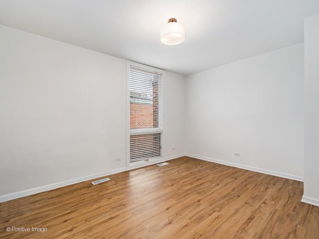 604 W Armitage Avenue, Chicago, IL 60614