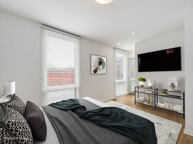 604 W Armitage Avenue, Chicago, IL 60614