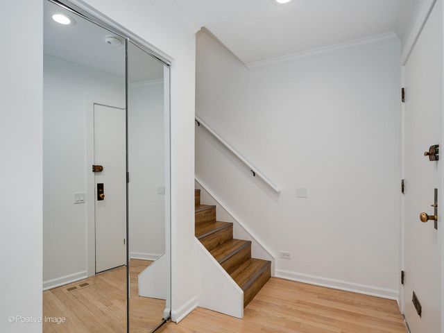 604 W Armitage Avenue, Chicago, IL 60614