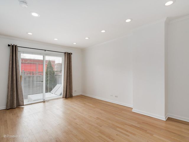 604 W Armitage Avenue, Chicago, IL 60614