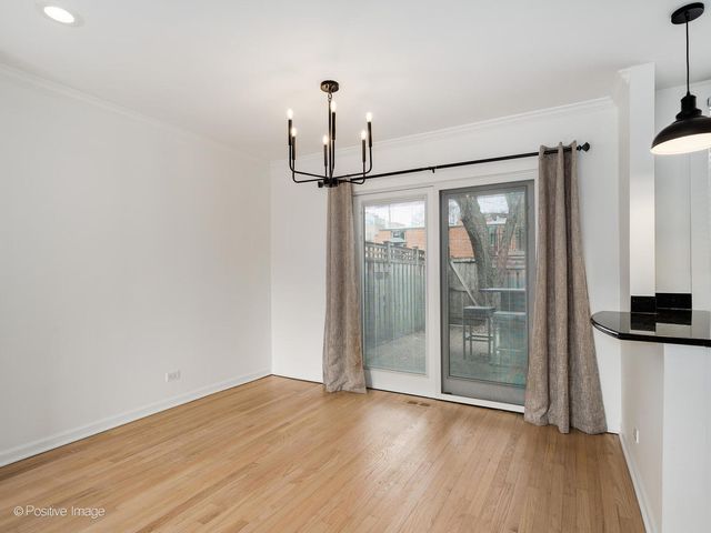 604 W Armitage Avenue, Chicago, IL 60614