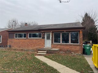 33091 Barton Street, Garden City, MI 48135