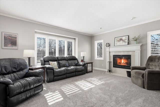 1237 Summit Oaks Drive, Burnsville, MN 55337