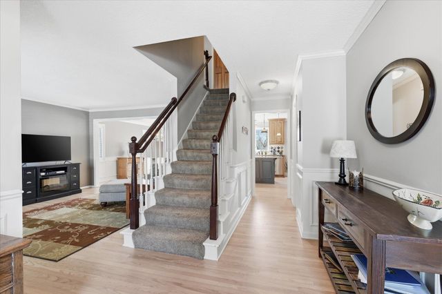 1237 Summit Oaks Drive, Burnsville, MN 55337