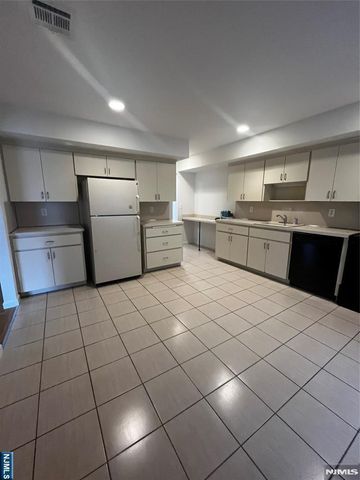 210 Rivervale Road 1, River Vale, NJ 07675