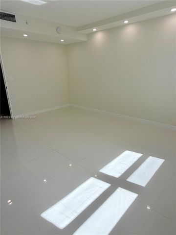 3001 S Ocean Dr 511, Hollywood, FL 33019