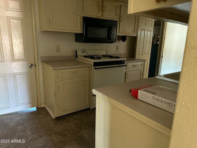 641 S Blacktail Trail, Maricopa, AZ 85139