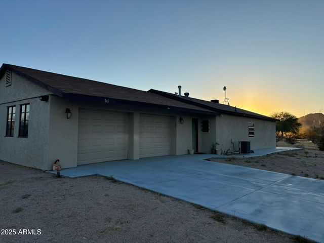 641 S Blacktail Trail, Maricopa, AZ 85139