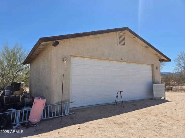 641 S Blacktail Trail, Maricopa, AZ 85139