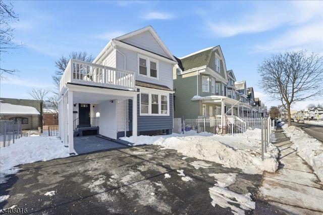 301 N Grove St, East Orange City, NJ 07017