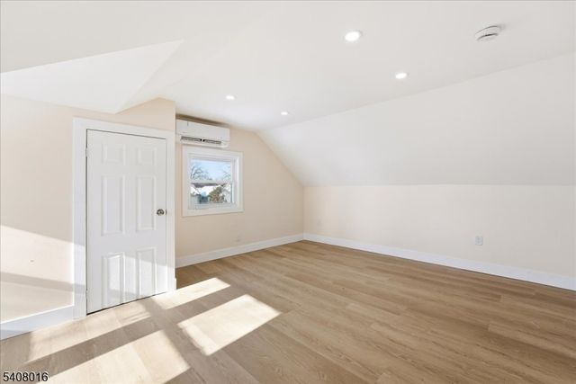 301 N Grove St, East Orange City, NJ 07017