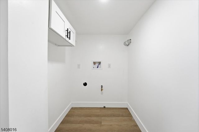 301 N Grove St, East Orange City, NJ 07017