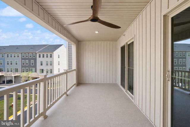 24252 THURSO SQ, Sterling, VA 20166