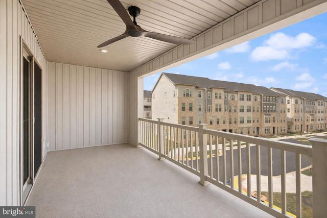 24252 THURSO SQ, Sterling, VA 20166
