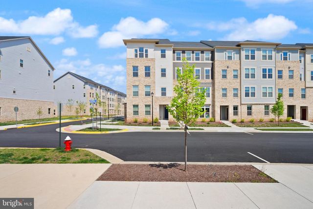 24252 THURSO SQ, Sterling, VA 20166