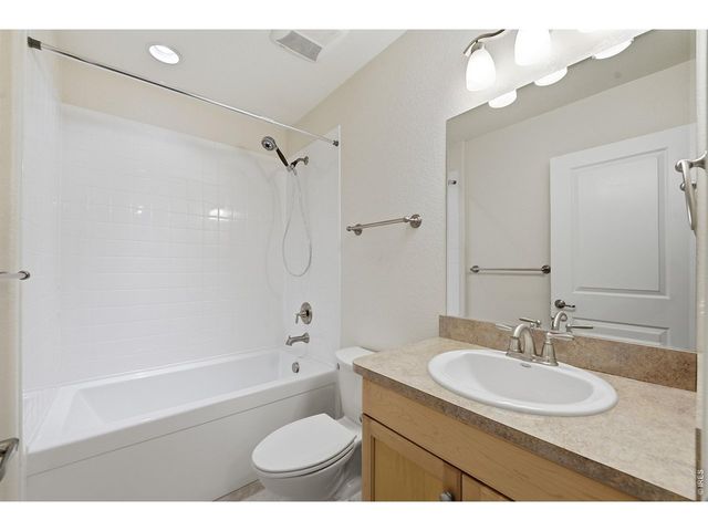 340 Riverton Rd, Lafayette, CO 80026