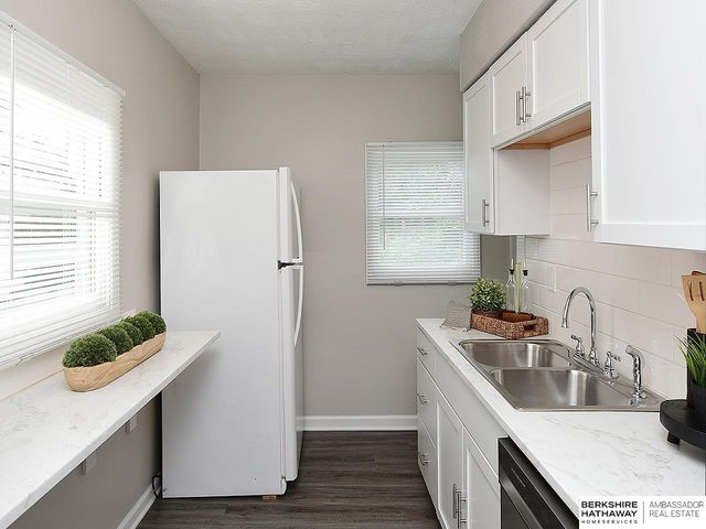 6931 Lafayette Avenue, Omaha, NE 68132