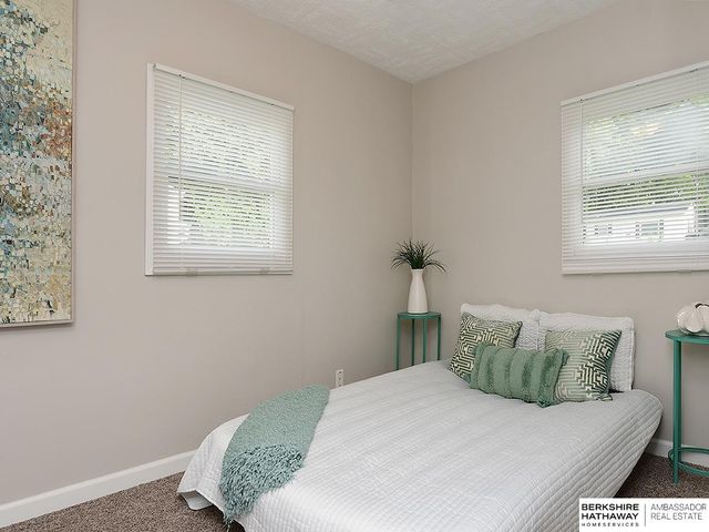 6931 Lafayette Avenue, Omaha, NE 68132