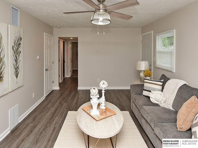 6931 Lafayette Avenue, Omaha, NE 68132