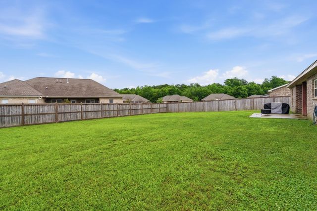 34 Castlewoods Way, Petal, MS 39465