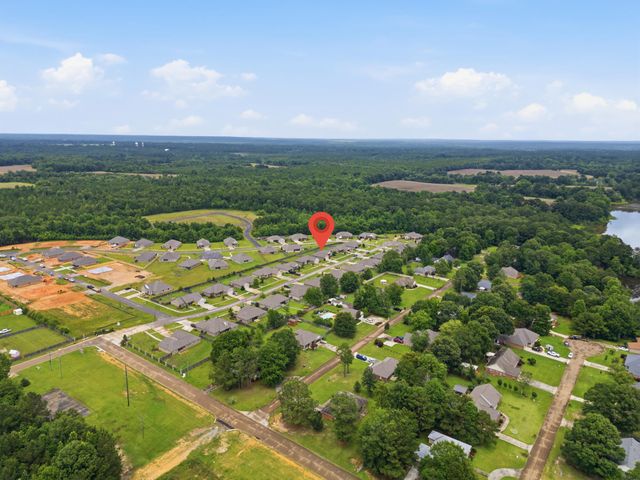 34 Castlewoods Way, Petal, MS 39465