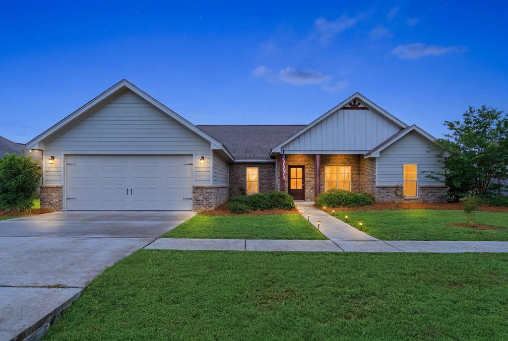 34 Castlewoods Way, Petal, MS 39465