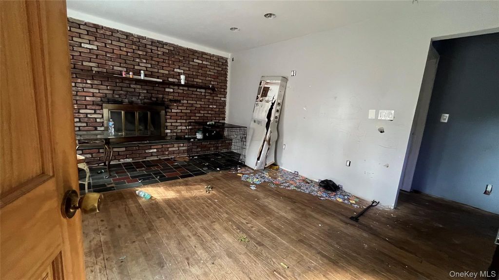 44 Lafayette Avenue, Amityville, NY 11701 — photo 5