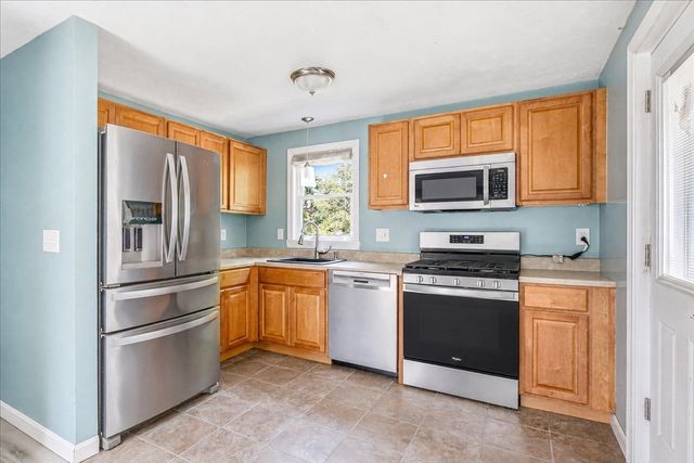 100 Park Ave, Wareham, MA 02538