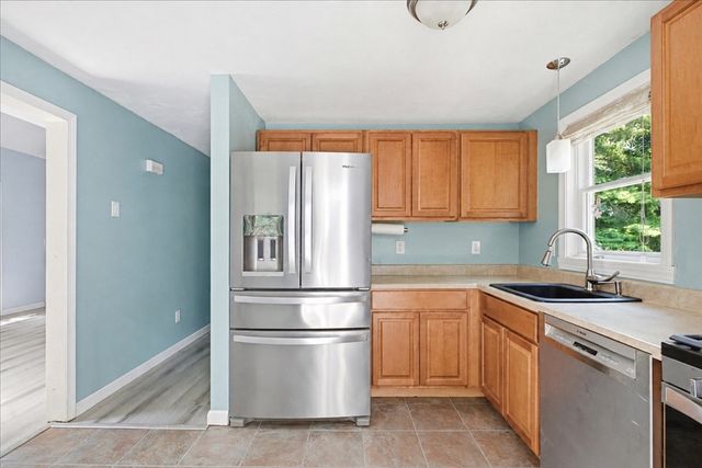 100 Park Ave, Wareham, MA 02538