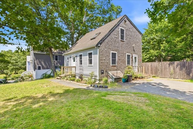 100 Park Ave, Wareham, MA 02538