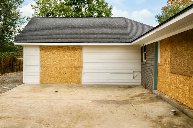 4307 Knotty Oaks Trail, Houston, TX 77045