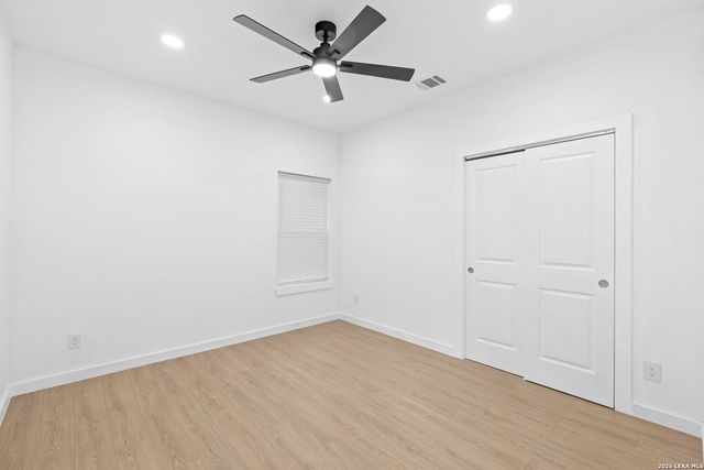 327 GEM LN, San Antonio, TX 78204