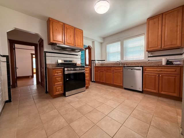 509 School 1, Belmont, MA 02478