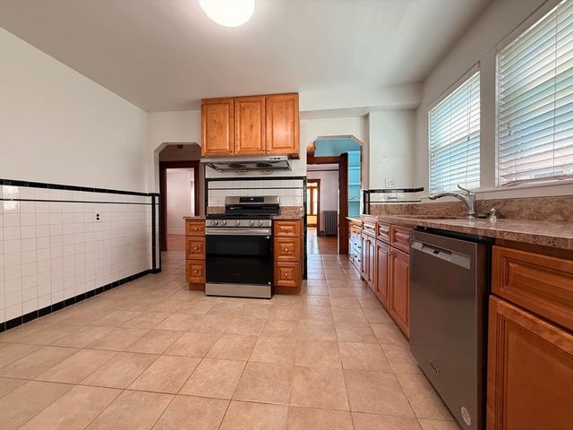 509 School 1, Belmont, MA 02478