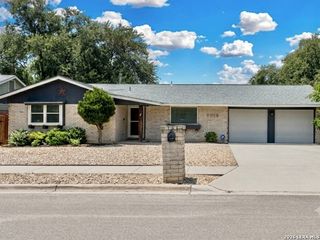 7015 FOREST PINE ST, San Antonio, TX 78240