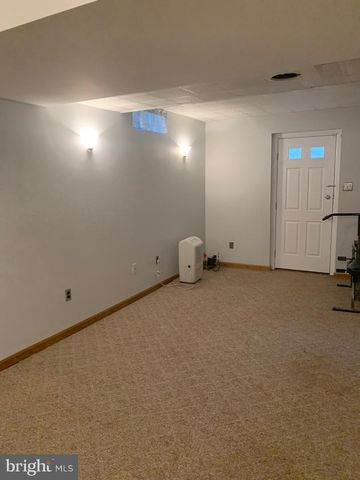 9 KRISTAL CT, Baltimore, MD 21236