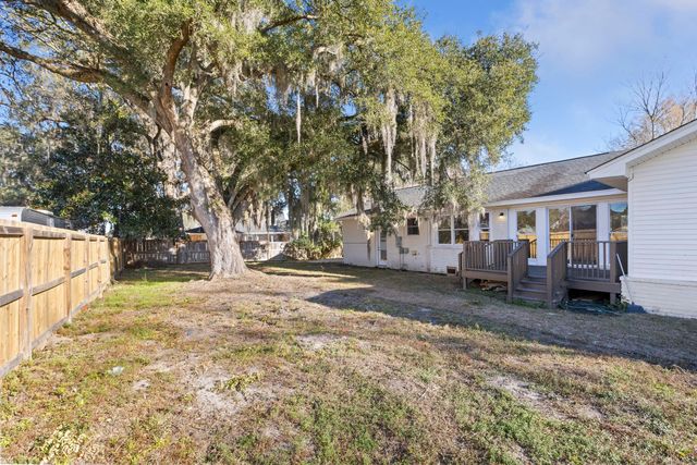 1822 Mallard Circle, Moncks Corner, SC 29461
