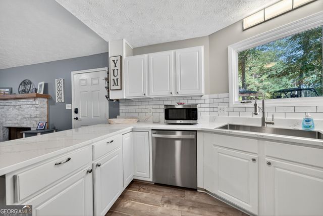 508 Rockville Springs Drive, Eatonton, GA 31024