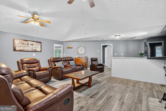 508 Rockville Springs Drive, Eatonton, GA 31024