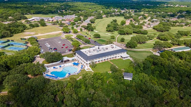 2180 Middlewood Circle, Granbury, TX 76049