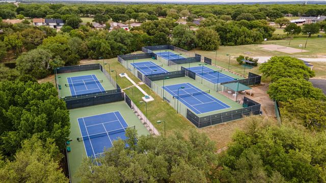 2180 Middlewood Circle, Granbury, TX 76049