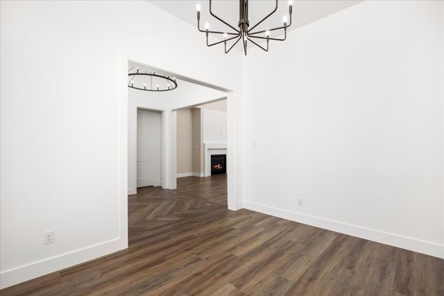 2180 Middlewood Circle, Granbury, TX 76049