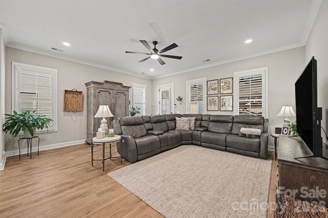 131 W F Street, Kannapolis, NC 28081