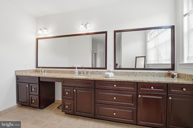 15714 VICTORIAS CREST PL, Haymarket, VA 20169