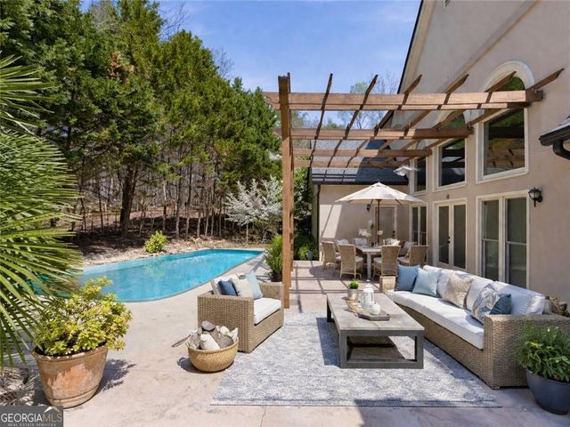 110 Hermitage Court, Powder Springs, GA 30127