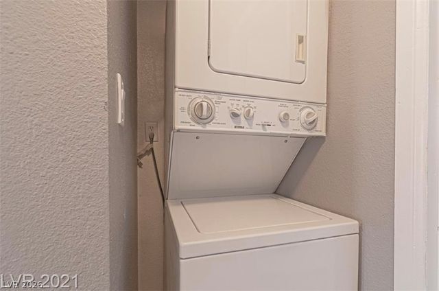 6137 West Oakey Boulevard D, Las Vegas, NV 89146