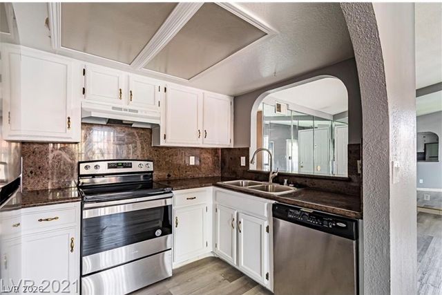 6137 West Oakey Boulevard D, Las Vegas, NV 89146